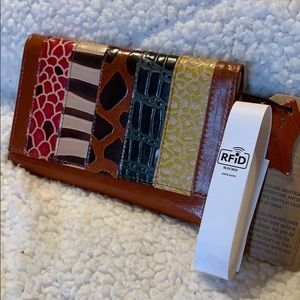 BNWT Genuine Leather RFID Women’s Wallet
